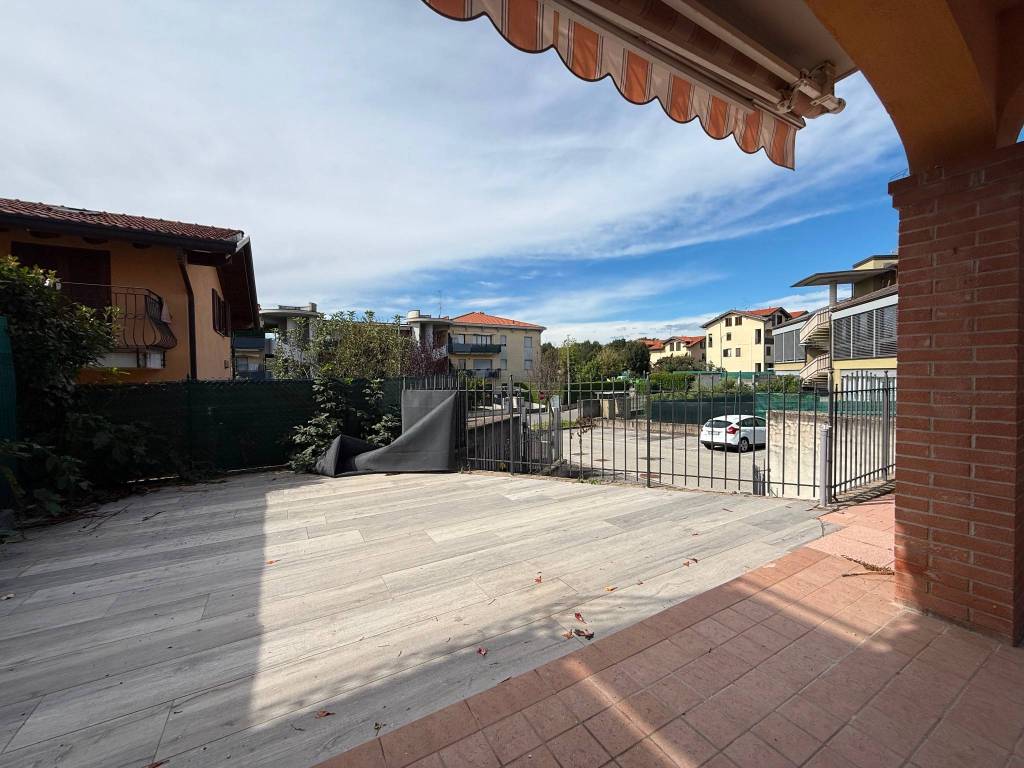 Appartamento a Villa guardia in Via Giacomo Matteotti - Foto 5