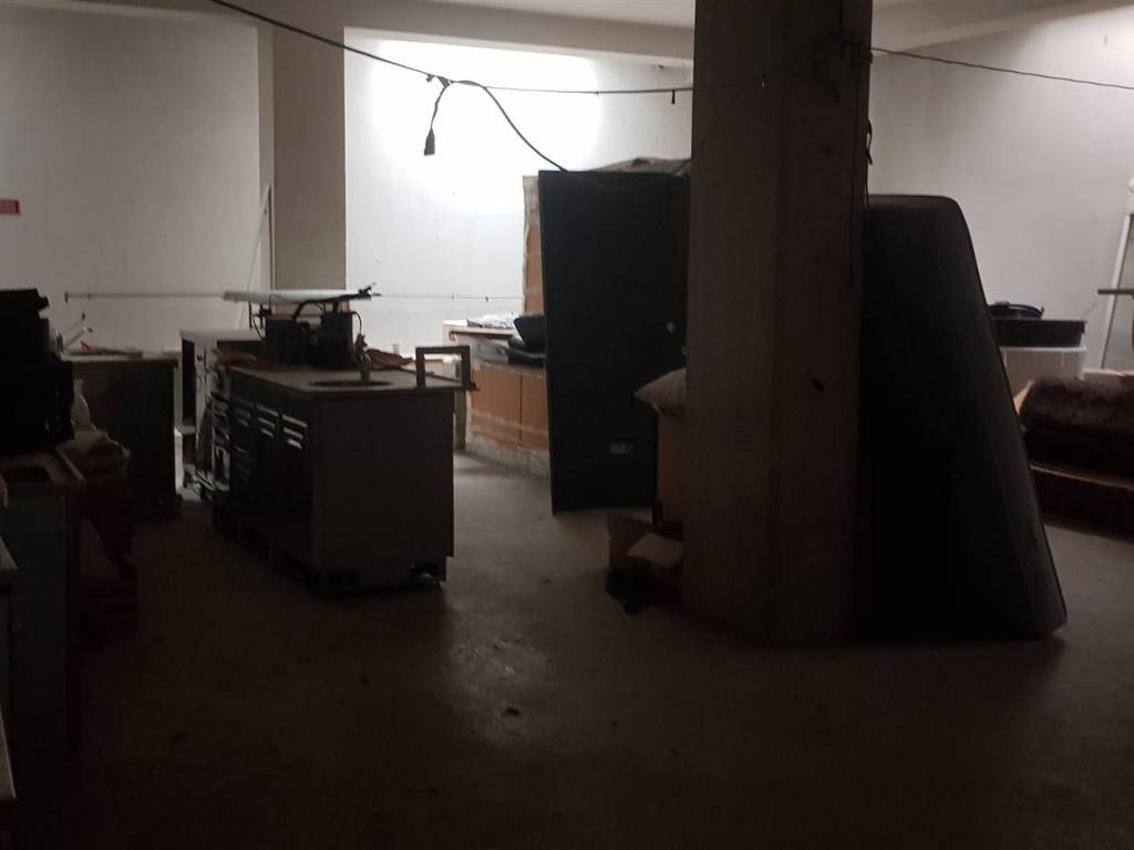 Box / garage a Barletta in via paparella - Foto 2