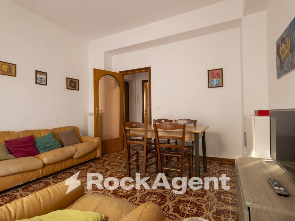 Appartamento a Catanzaro in Via Luigi Settino - Foto 4