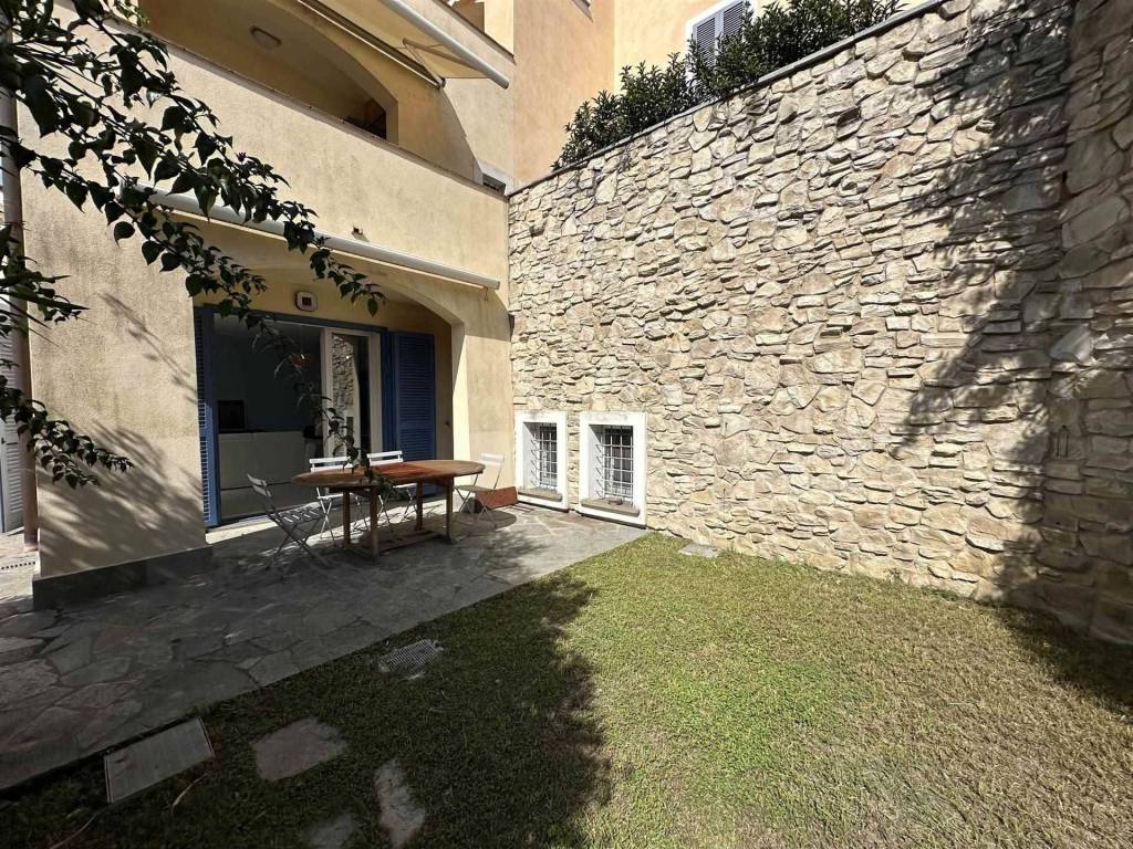 Appartamento a Spotorno in Via Serra 63 - Foto 3