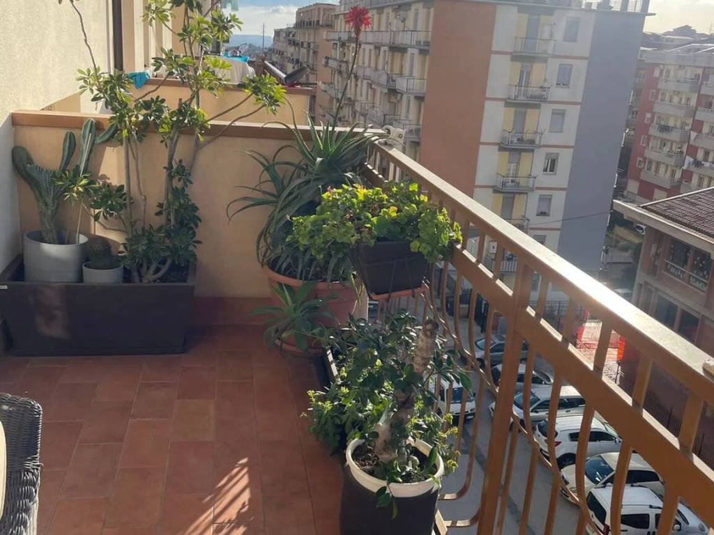 Appartamento a Caltanissetta in Via Napoleone Colajanni, 224 --/F - Foto 4