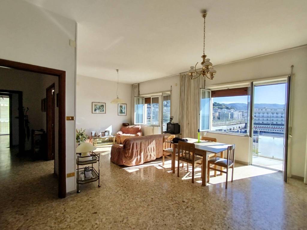 Appartamento a Salerno in Via Giovanni Santoro - Foto 4