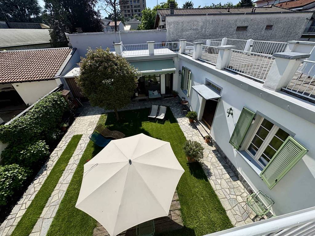 Villa a Saronno in Via Giovanni Randaccio - Foto 5
