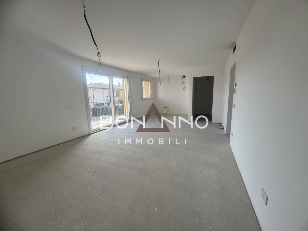 Appartamento a Castelfranco veneto in VIA SAN PIO X - Foto 2