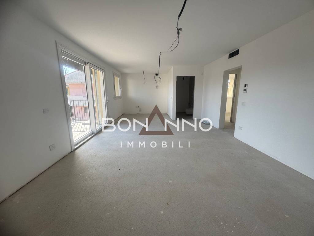 Appartamento a Castelfranco veneto in VIA SAN PIO X - Foto 3