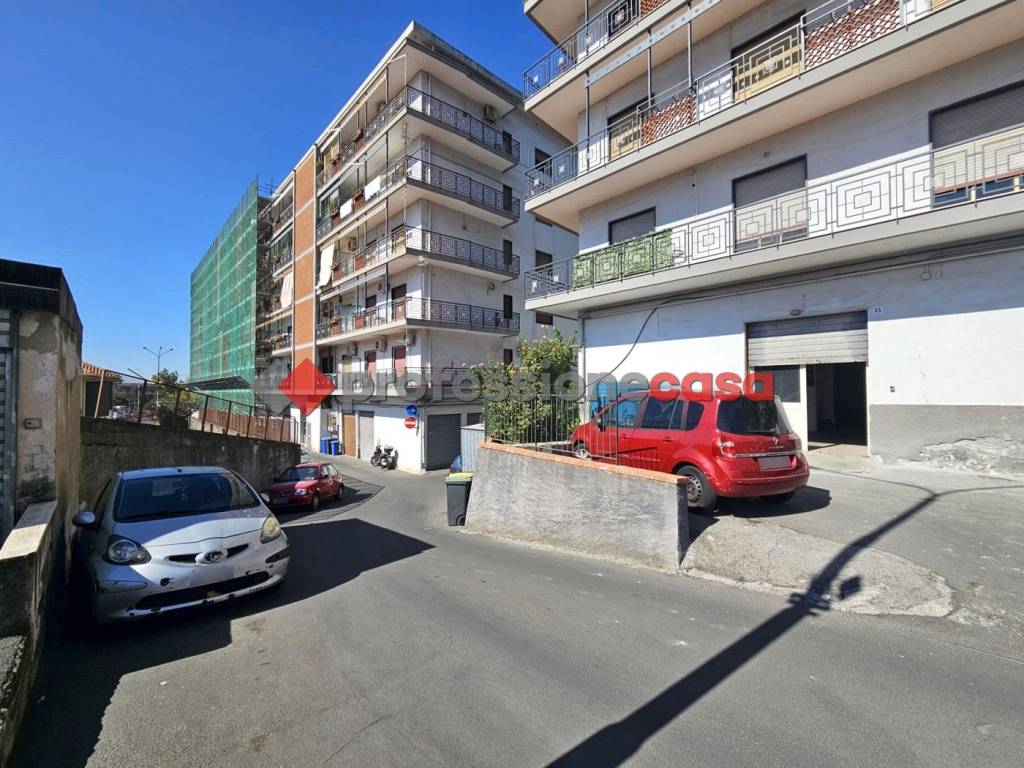 Immobile a Gravina di catania in Via Etnea, 54 - Foto 2