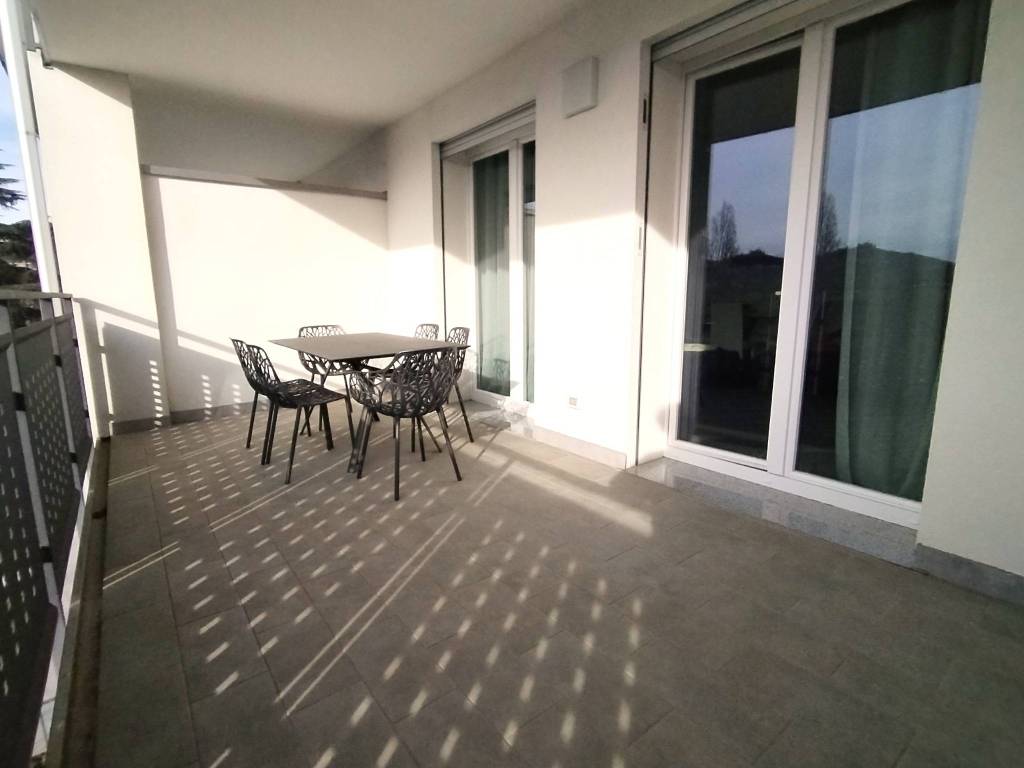 Appartamento a Merate in Via Statale D. Lago di Como e D. Spluga, 24 - Foto 2