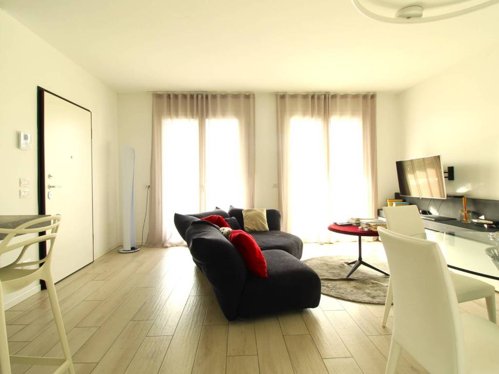 Appartamento a Merate in Via Statale D. Lago di Como e D. Spluga, 24 - Foto 5