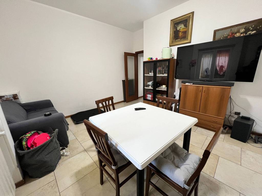 Palazzo / stabile a Tolentino in Via Nazionale, 13 - Foto 2