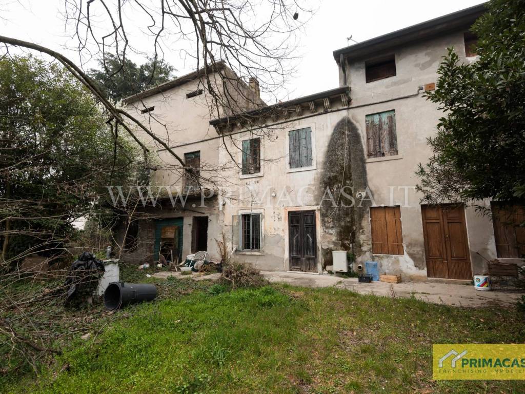 Rustico / casale a Verona in Piazza Roma - Foto 2