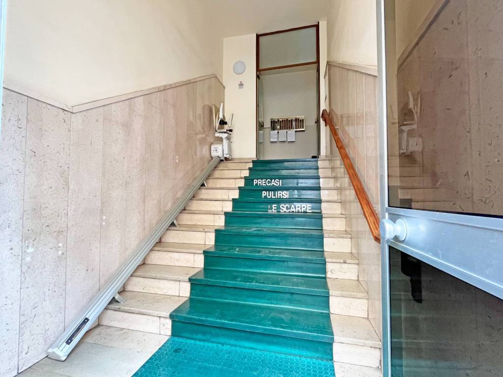 Appartamento a Pinerolo in VIA ACHILLE MIDANA, 10 - Foto 2
