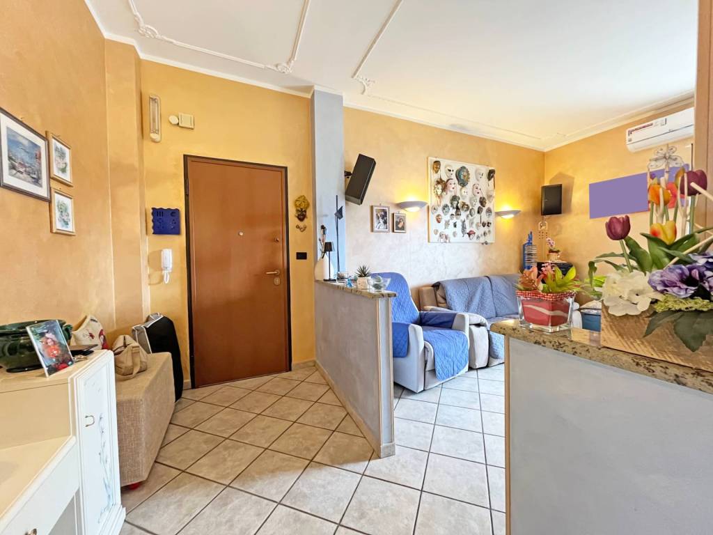 Appartamento a Pinerolo in VIA ACHILLE MIDANA, 10 - Foto 5