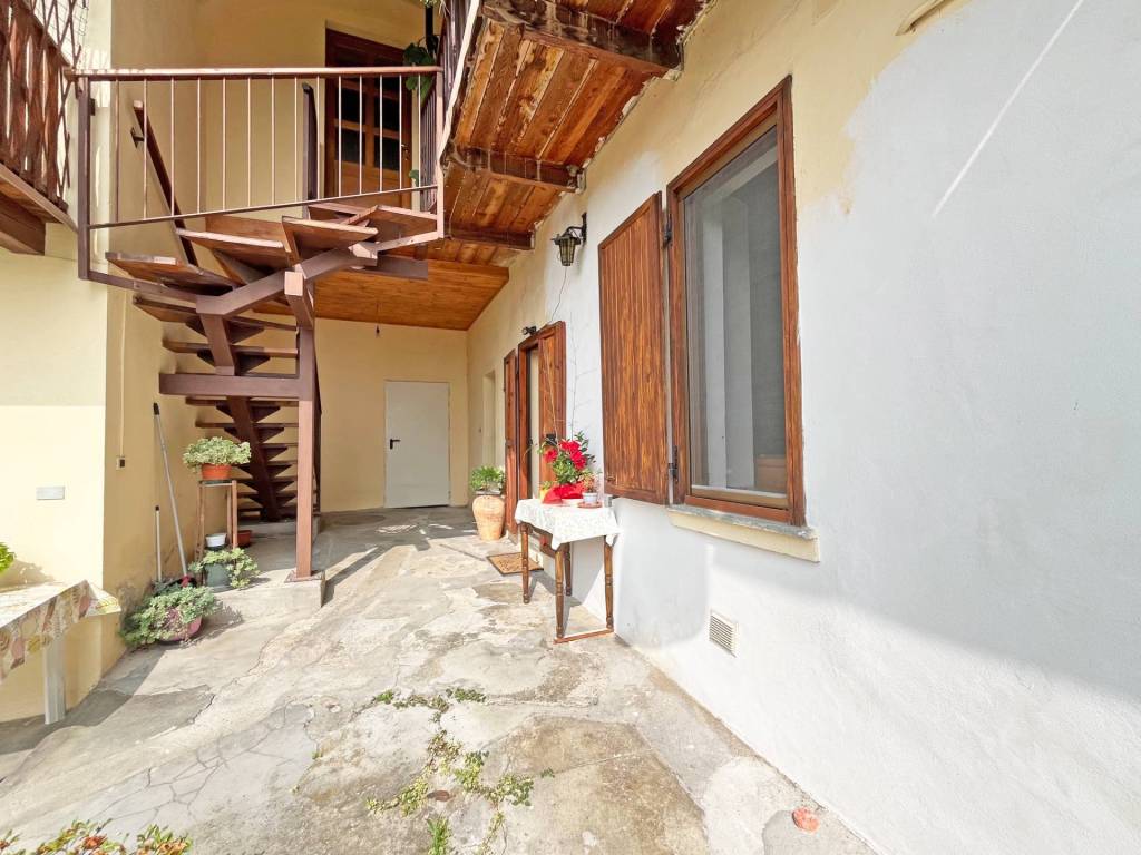 Appartamento a Pinerolo in STRADA AL COLLETTO, 58 - Foto 5