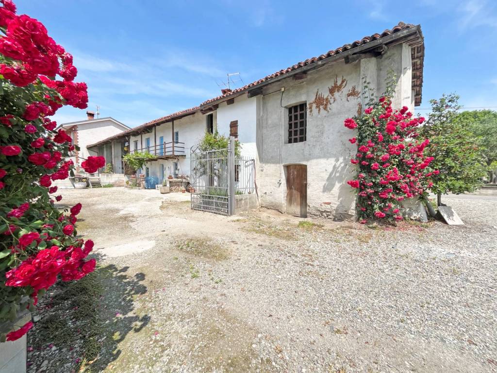 Casa indipendente a Pinerolo in Stradale per Poirino, 126 - Foto 2