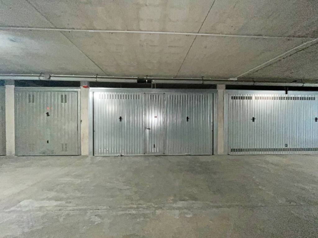 Box / garage a Pinerolo in via Enrico Cravero, 23 - Foto 2