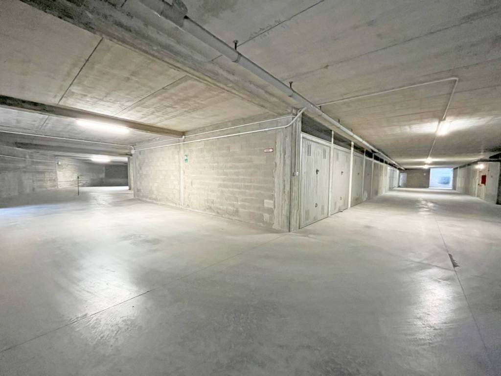 Box / garage a Pinerolo in via Enrico Cravero, 23 - Foto 5