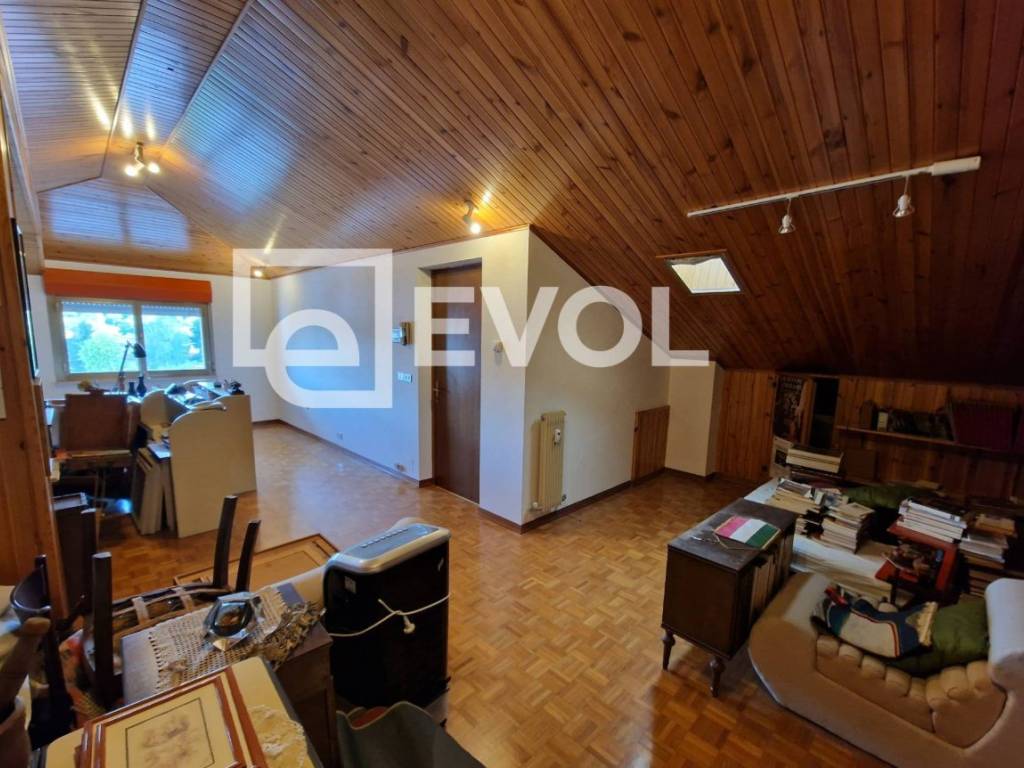 Attico / mansarda a Tarcento in Via Dante Alighieri, 101 - Foto 3