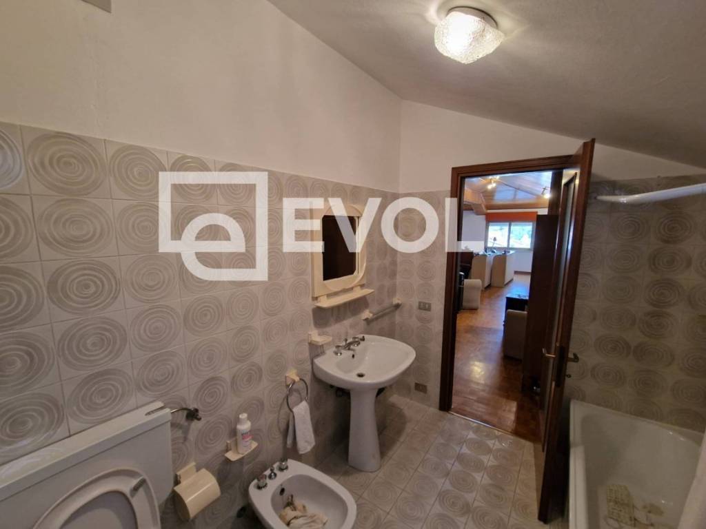 Attico / mansarda a Tarcento in Via Dante Alighieri, 101 - Foto 5