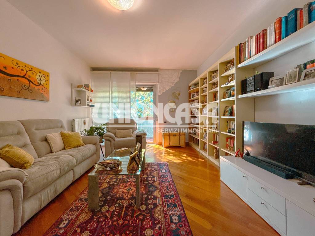 Appartamento a Cadorago in Via Alessandro Manzoni - Foto 4