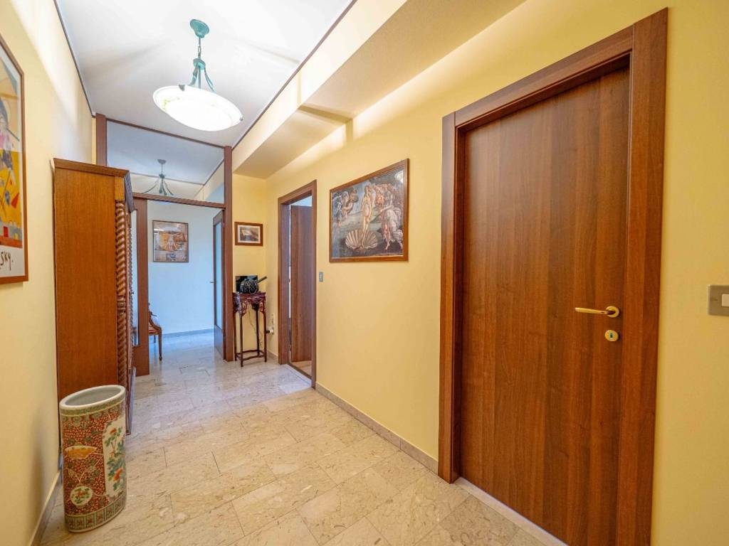 Appartamento a Sondrio in Piazza Campello - Foto 3