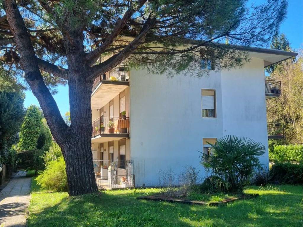 Appartamento a Casciago in VIA POZZI, 12 - Foto 3