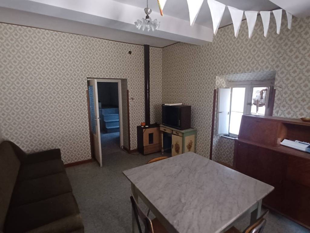 Appartamento a Maenza in Via Arnaldo Colorito - Foto 2