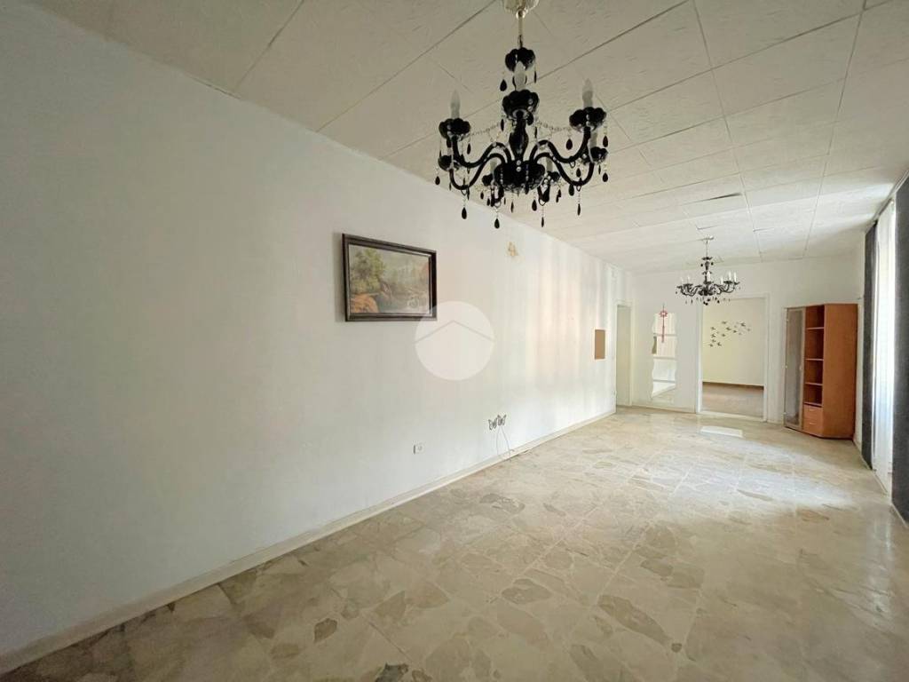 Casa indipendente a Breno in Piazza Vittoria, 1 - Foto 3