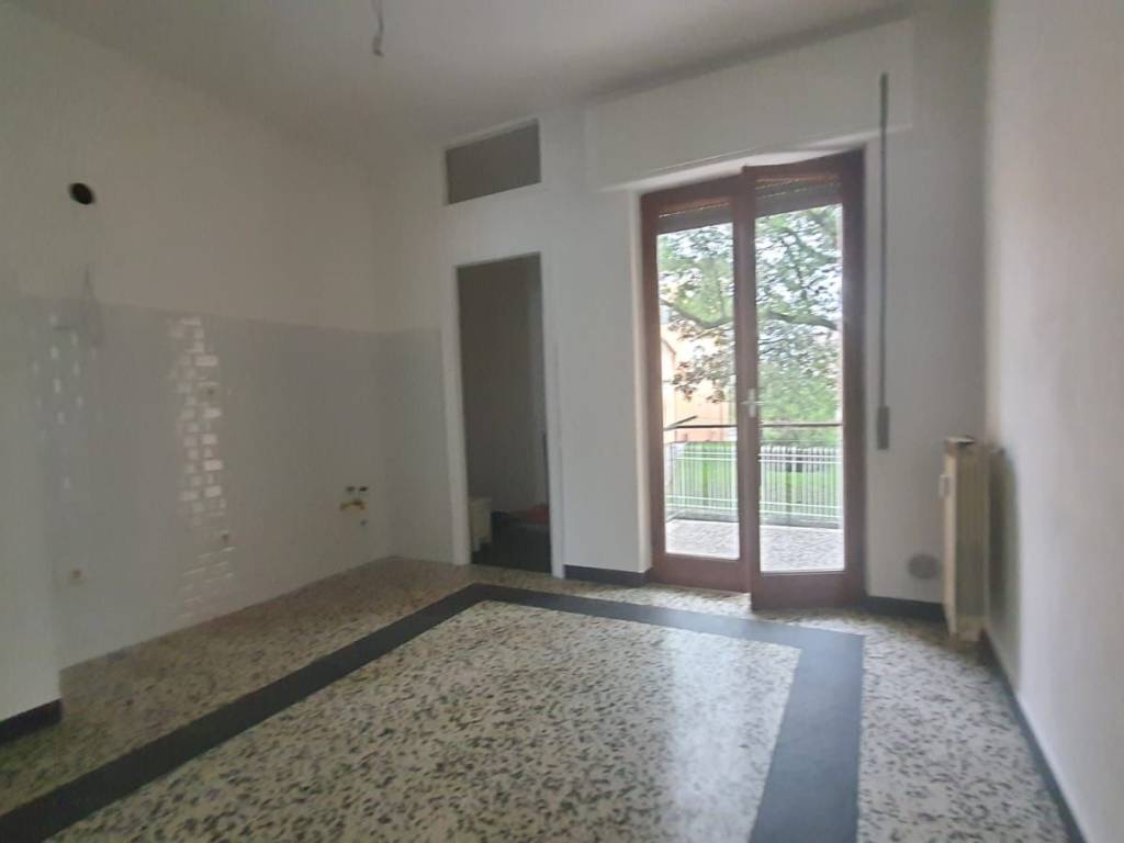 Appartamento a Sarzana in Via Torrione San Francesco - Foto 3