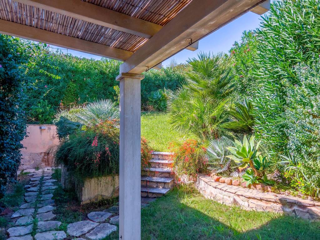 Villa a Pula in Località Is Molas - Foto 4