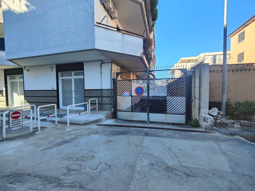 Box / garage a Casoria in Via Monti del Matese, 26 - Foto 3