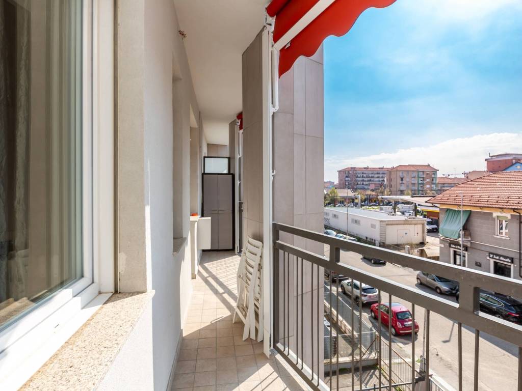 Appartamento a Collegno in Via Adua, 10 - Foto 2