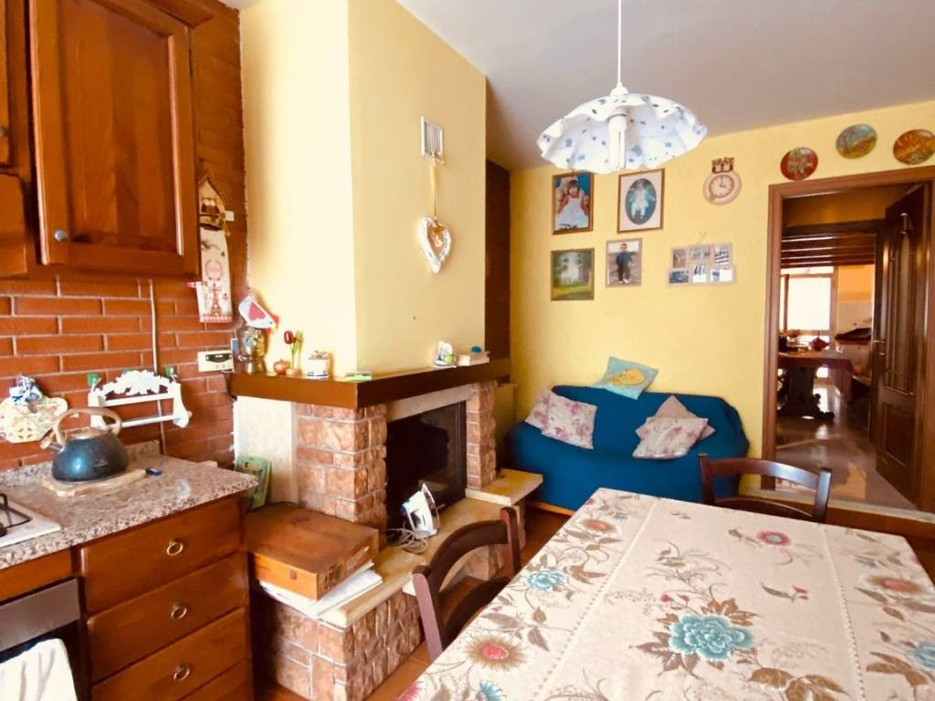 Villa a Follo in Via 1 Maggio, 13 - Foto 5