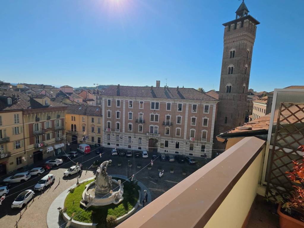 Attico / mansarda a Asti in Piazza Medici, 12 - Foto 2