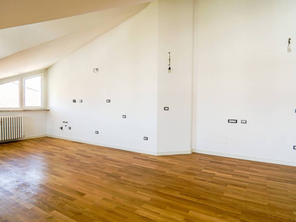 Attico / mansarda a Asti in Via Giuseppe Dini, 7 - Foto 3