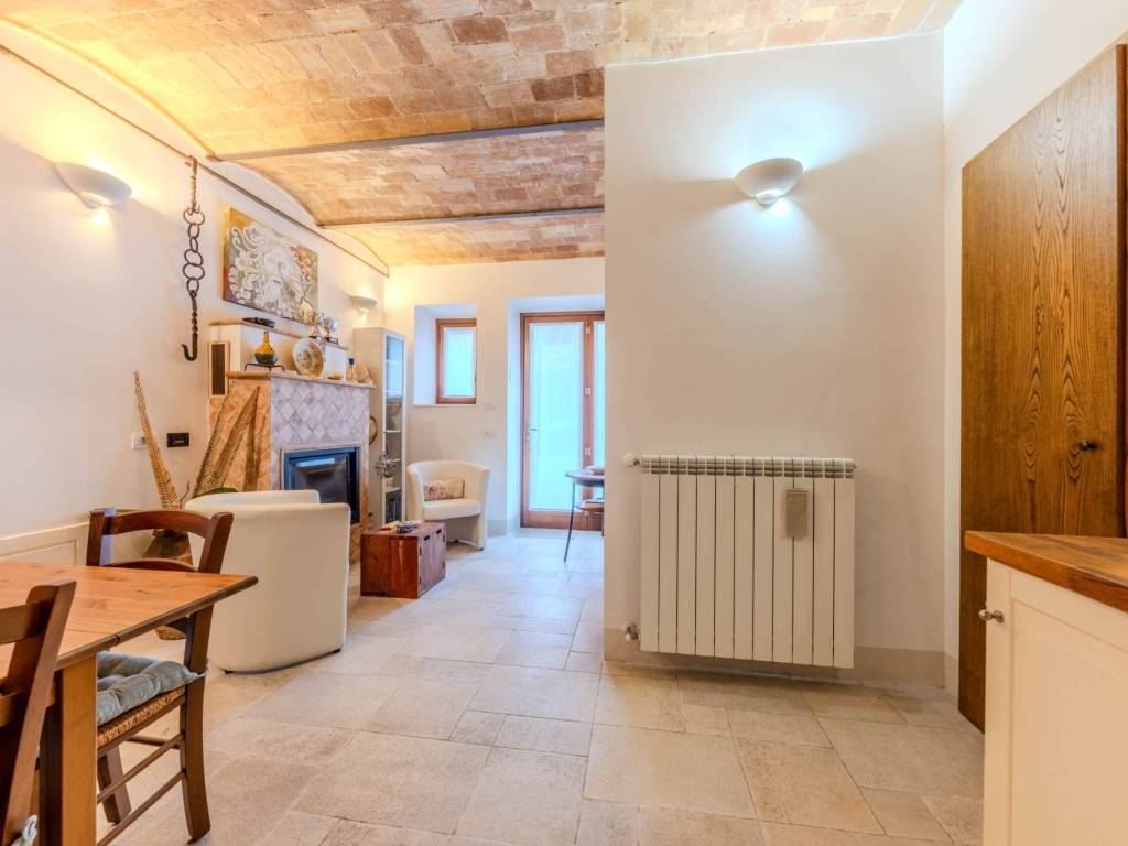 Appartamento a Capodimonte in Via Roma, 77 - Foto 3