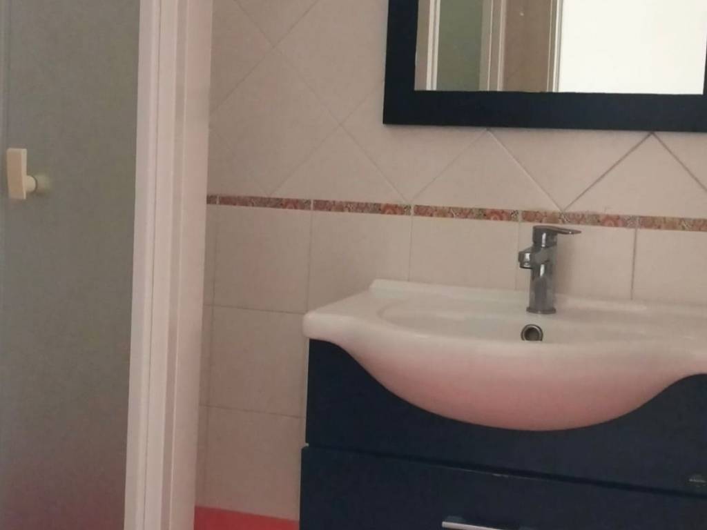 Appartamento a Barletta in Via Ruggiero Scommegna - Foto 4