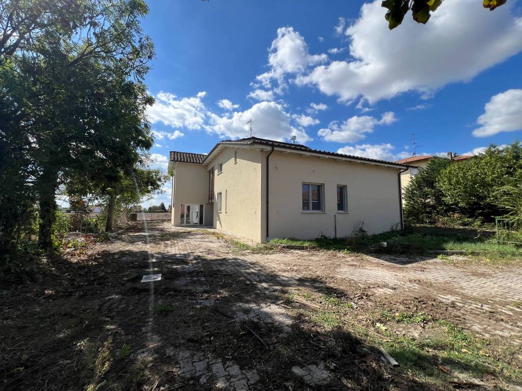 Villa a Malalbergo in Via Bassa Inferiore, 23 - Foto 2