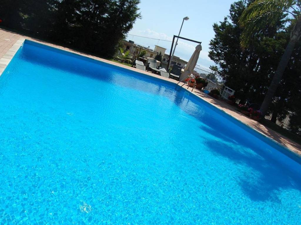 Villa a Reggio calabria in Via Saracinello - Foto 4