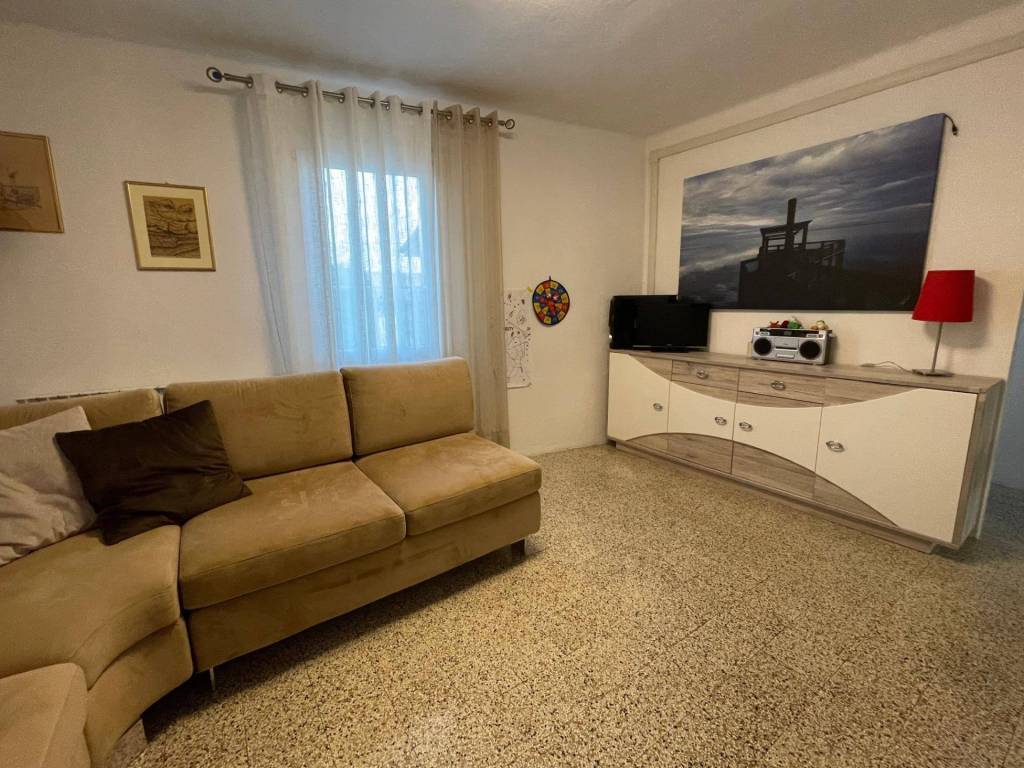 Villa a Palazzolo dello stella in Via della Laguna, 82 - Foto 2