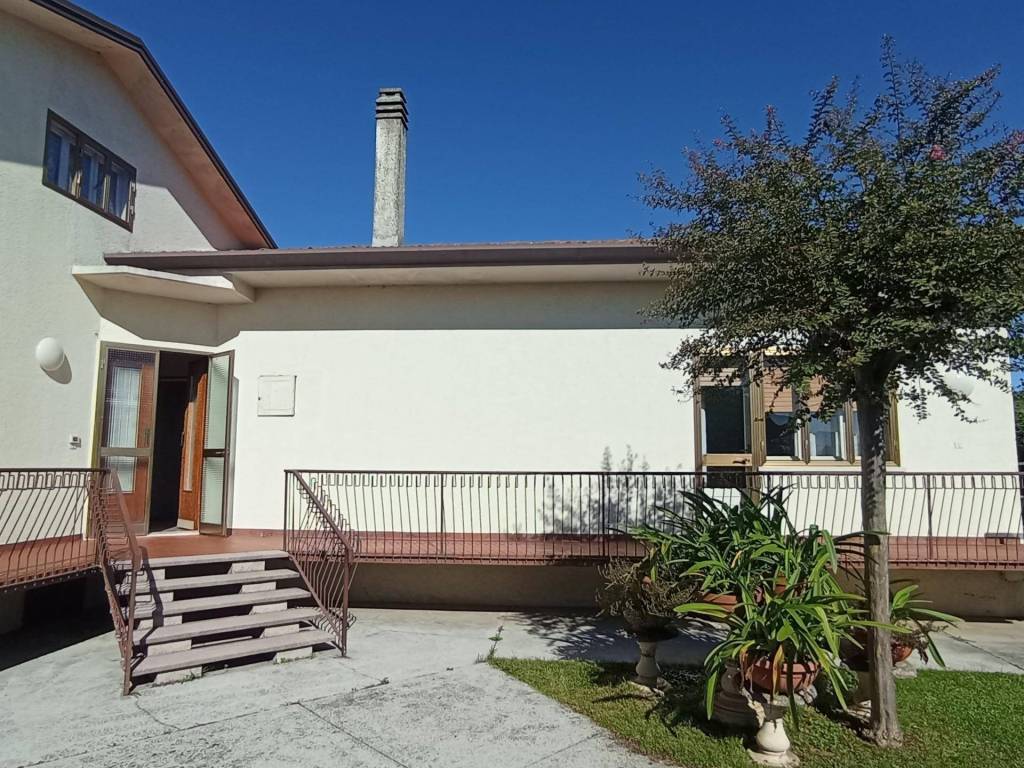 Villa a Talmassons in Via San Giovanni, 7 - Foto 3