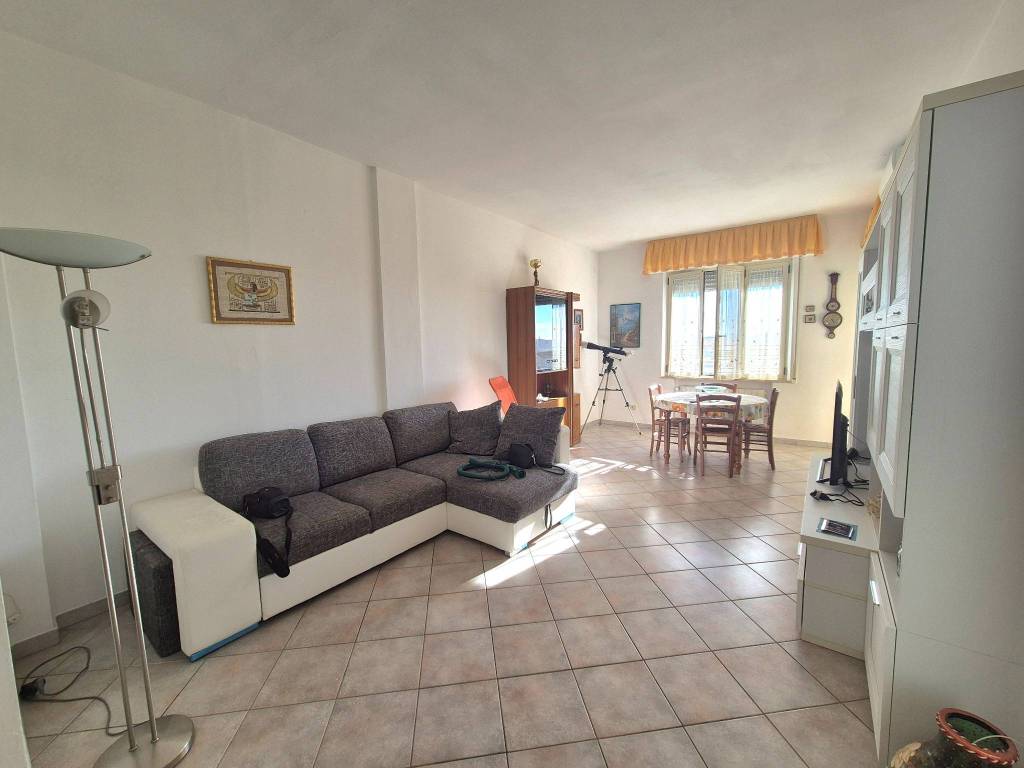 Appartamento a Campiglia marittima in Viale della Fiera - Foto 4