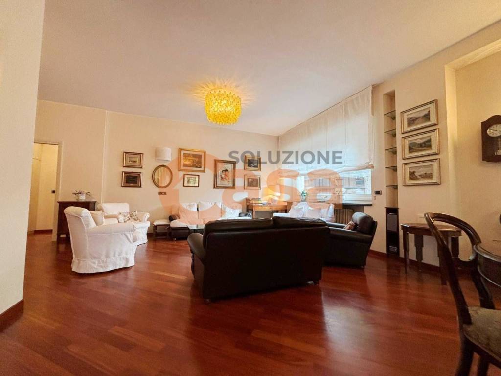 Appartamento a Piacenza in Pubblico Passeggio - Foto 4