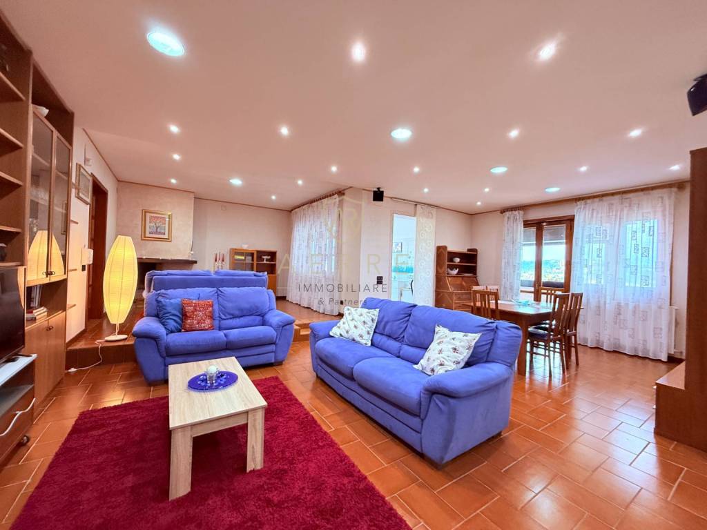 Villa a Chieti in strada Licini, 61 - Foto 4