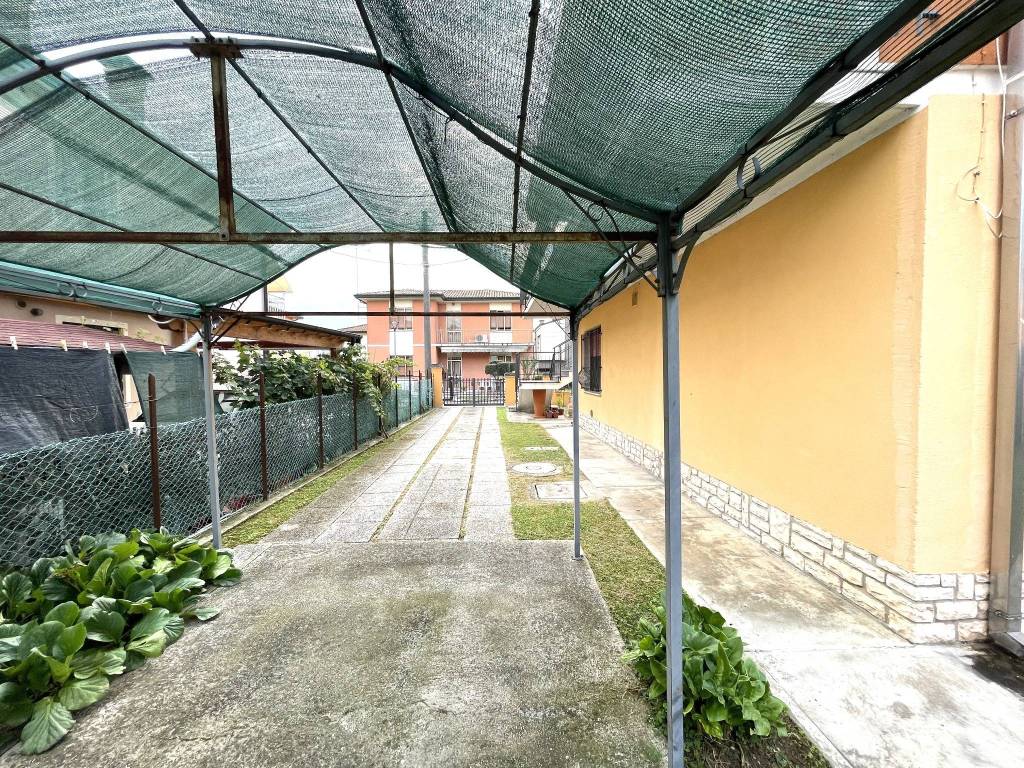 Villa a Adria in Via Riccardo Malfatti - Foto 2