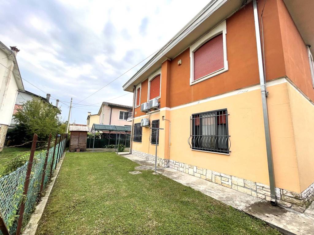 Villa a Adria in Via Riccardo Malfatti - Foto 4