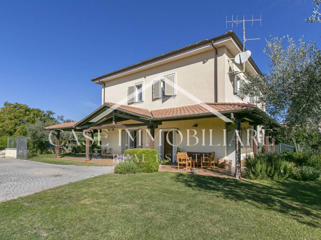 Villa a Lanuvio in Via Piastrarella - Foto 3