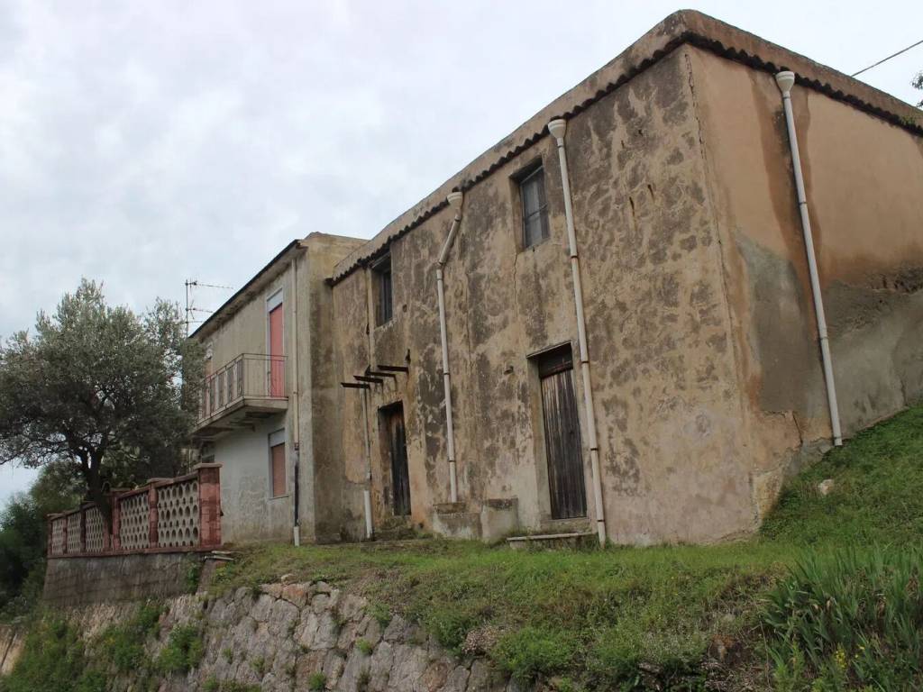 Villa a Capri leone in Strada Provinciale 157 No Number - Foto 2