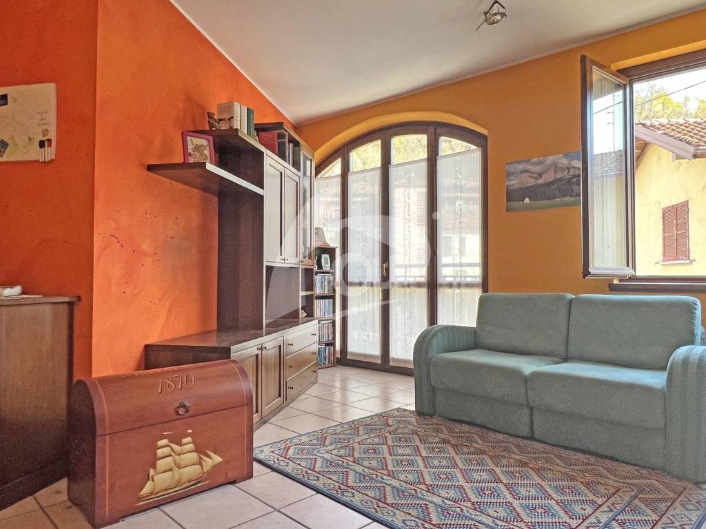 Appartamento a Cuveglio in Via XXIV Maggio - Foto 4