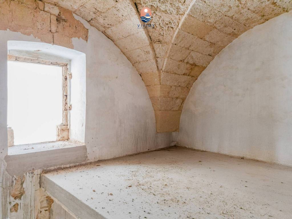 Casa indipendente a Taviano in Via Dante Alighieri - Foto 2