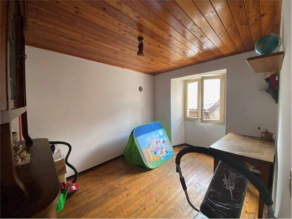 Appartamento a Valle cannobina in Via Primo Maggio - Foto 5